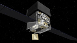 Diese Computergrafik zeigt die Struktur des NASA-Satelliten Fermi. Die zentrale, kastenförmige Instrumentierungsplattform liegt zwischen den Solarpaneelen. Das Large Area Telescope, dessen Daten von den Astronomen ausgewertet wurden, ist unter der oben sichtbaren schwarzen Abdeckung verborgen.