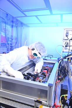 Scientists from AEI, LZH, and Leibniz University Hannover have developed a new, powerful laser system to detect gravitational waves more accurately in the future.